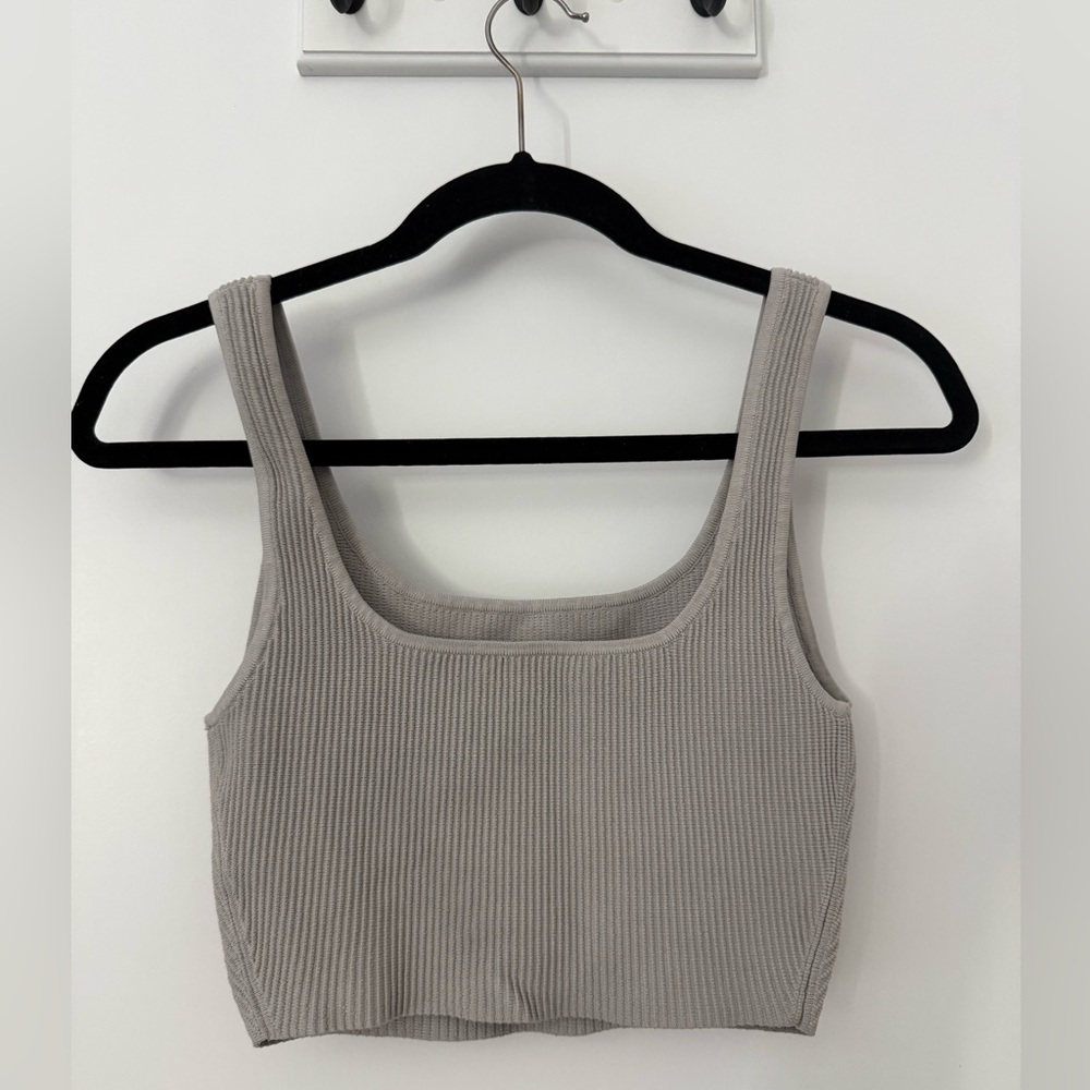 Aritzia Babaton Sculpt Knit Squareneck Cropped Tank 2 - Picture 6 of 8